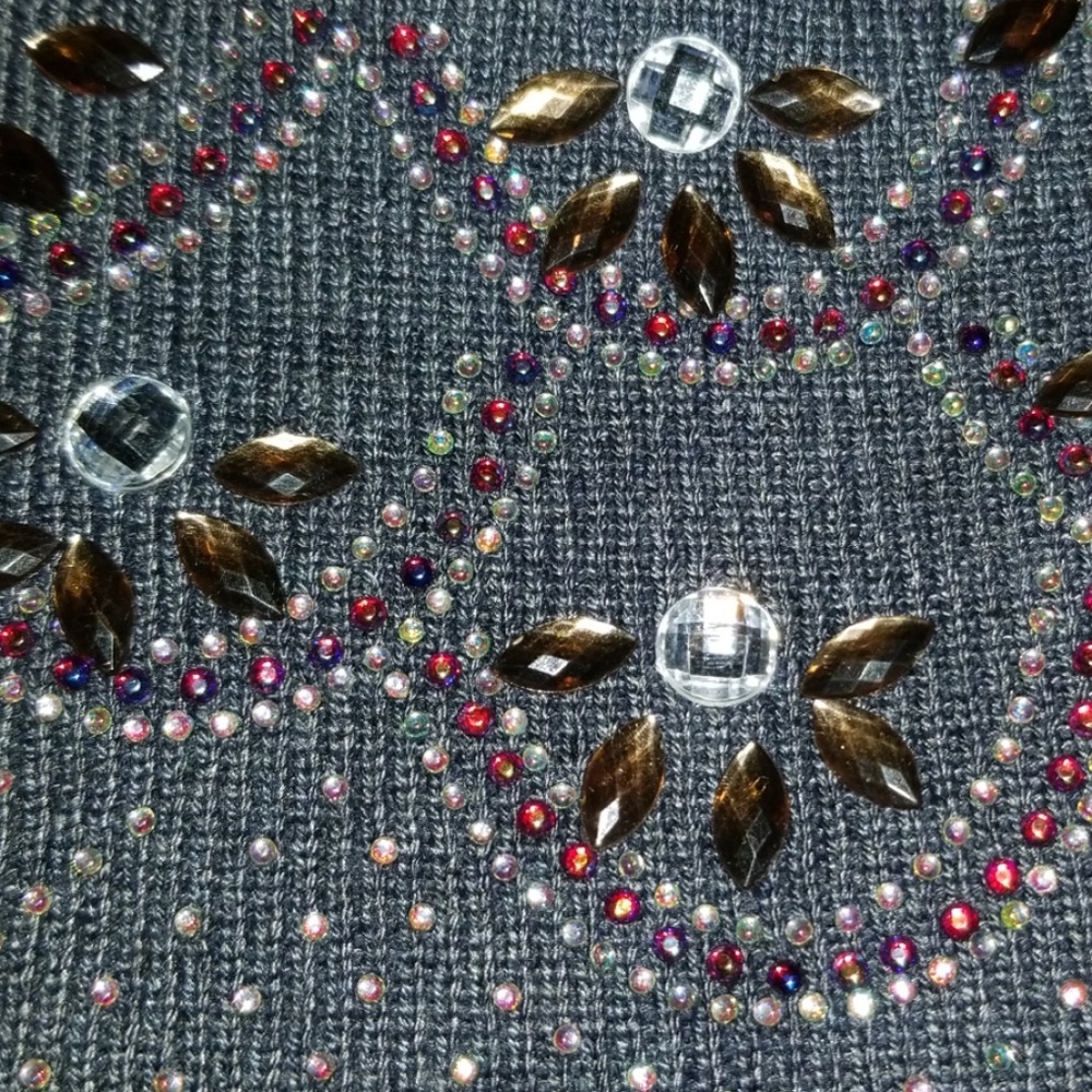 Sweater - Picture 4 of 5